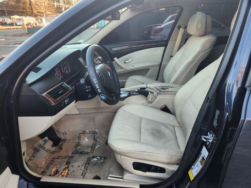 Used 2009 BMW 528i xDrive Sedan image 25