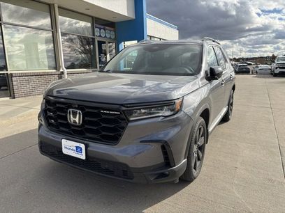 Certified 2025 Honda Pilot Black Edition