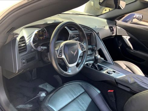 Used 2015 Chevrolet Corvette Stingray Coupe RWD image 2