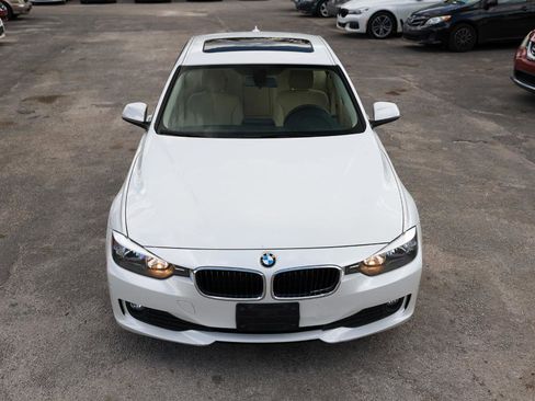 Used 2014 BMW 320i Sedan RWD image 19