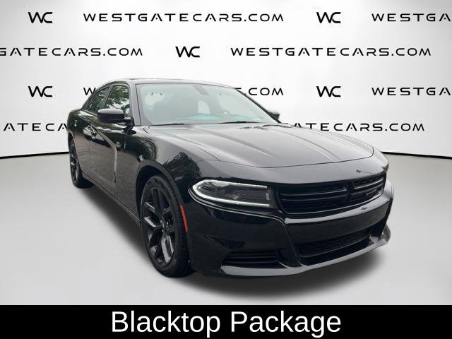Used 2022 Dodge Charger SXT w/ Blacktop Package RWD image 4