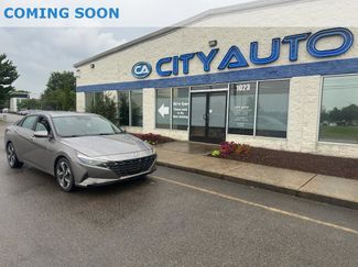 Used 2021 Hyundai Elantra SEL w/ Convenience + Premium Package FWD video 1