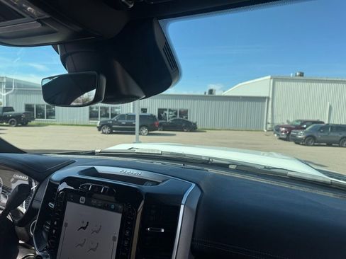 Used 2024 RAM 2500 Laramie w/ Night Edition image 33
