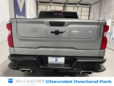 Used 2024 Chevrolet Silverado 1500 LT Trail Boss w/ Convenience Package II AWD/4WD image 6