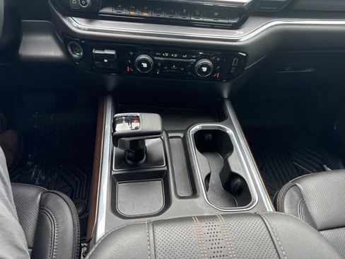 Used 2024 Chevrolet Silverado 1500 High Country w/ Technology Package image 46