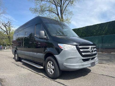 Used 2020 Mercedes-Benz Sprinter 2500 image 10