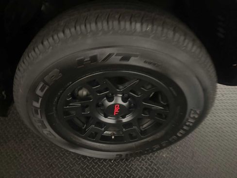 Certified 2023 Toyota 4Runner TRD Off-Road Premium image 12