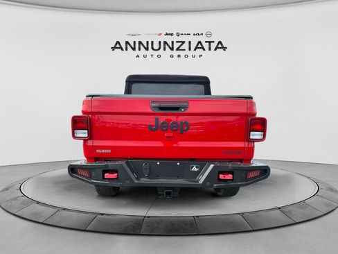 Used 2021 Jeep Gladiator Sport image 4