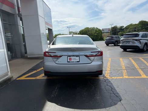Used 2025 Toyota Camry LE FWD image 6