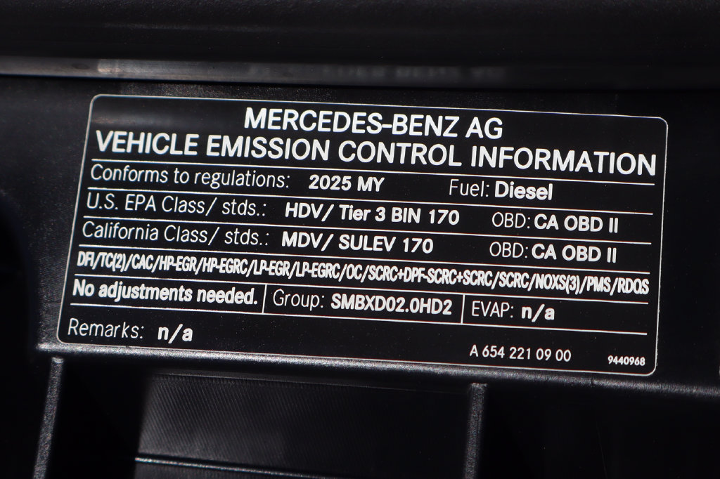 Used 2025 Mercedes-Benz Sprinter 2500 image 6