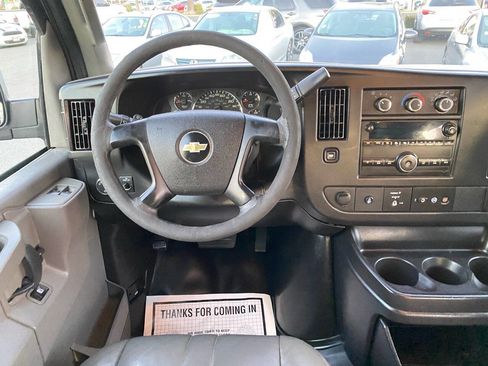 Used 2016 Chevrolet Express 2500 image 11