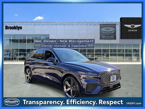 Used 2025 Genesis GV70 2.5T w/ Sport Prestige Package image 1