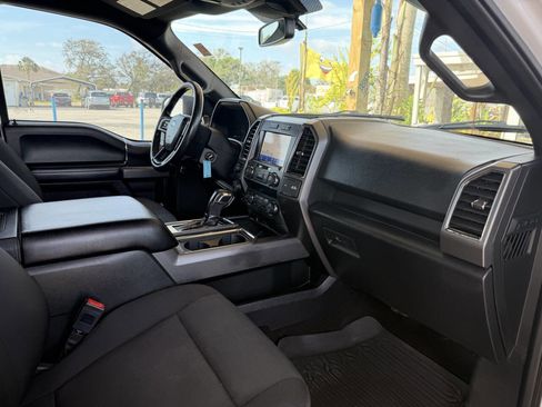 Used 2020 Ford F150 XLT w/ Equipment Group 302A Luxury AWD/4WD image 18