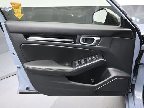 Used 2023 Honda Civic Sport Touring image 9