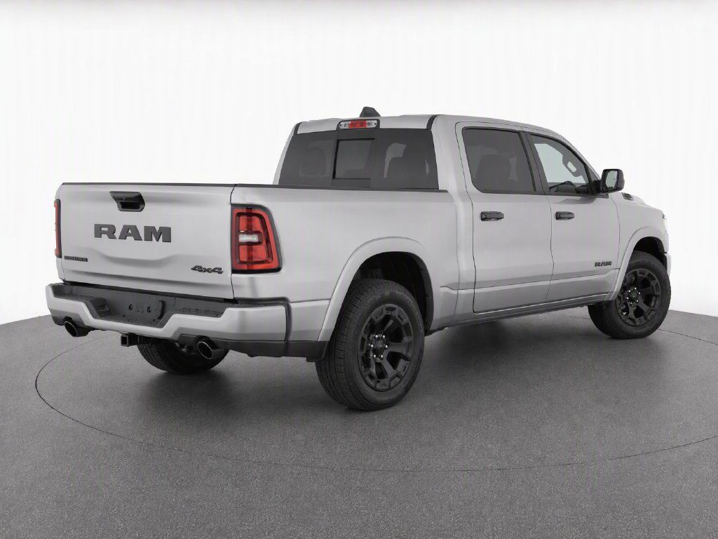Used 2025 RAM 1500 Big Horn AWD/4WD image 4