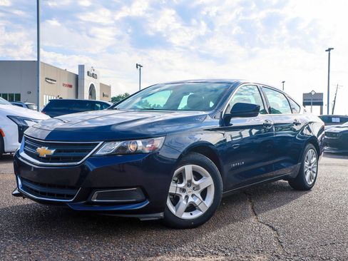 Used 2017 Chevrolet Impala LS FWD image 1