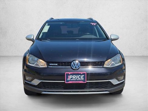 Used 2017 Volkswagen Golf Alltrack AWD/4WD image 2