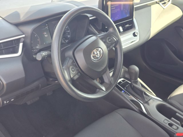Used 2025 Toyota Corolla LE FWD image 7