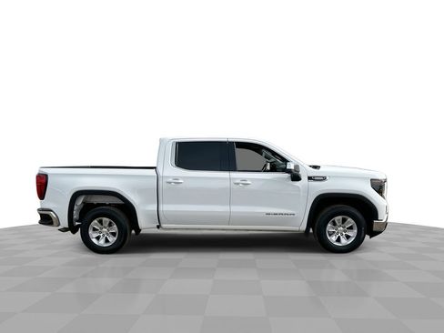 Used 2025 GMC Sierra 1500 SLE image 9