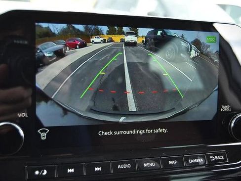 New 2025 Nissan Pathfinder Platinum image 17