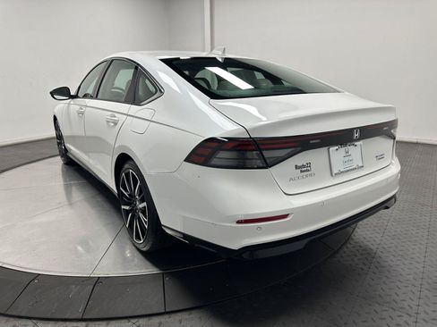 Certified 2025 Honda Accord Touring image 9