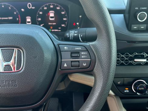 Certified 2023 Honda Accord EX image 29