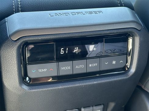 Used 2024 Toyota Land Cruiser image 24