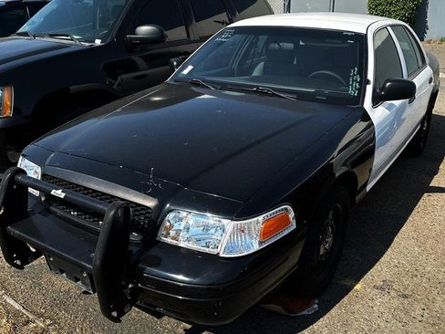 Used 2011 Ford Crown Victoria Police Interceptor w/ Trunk Pack image 3