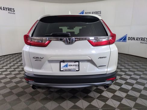 Used 2018 Honda CR-V Touring image 4