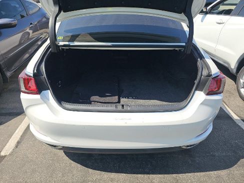 Used 2020 Lexus ES 350 w/ Premium Package FWD image 7