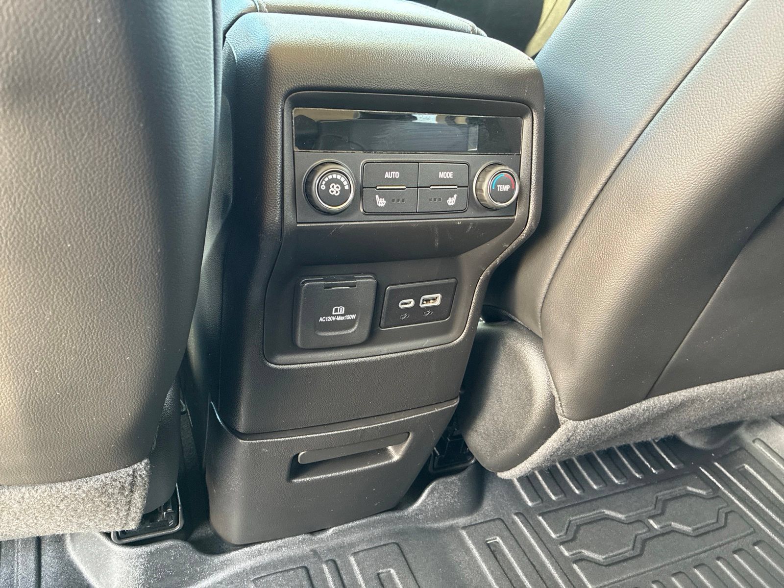 Used 2023 GMC Acadia Denali FWD image 20