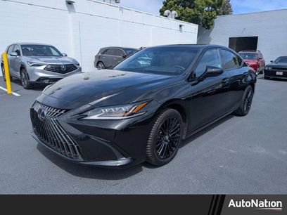Used 2022 Lexus ES 300h w/ Premium Package