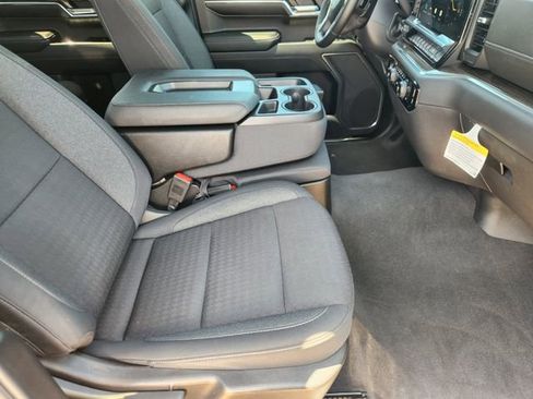 Used 2024 Chevrolet Silverado 1500 LT AWD/4WD image 13