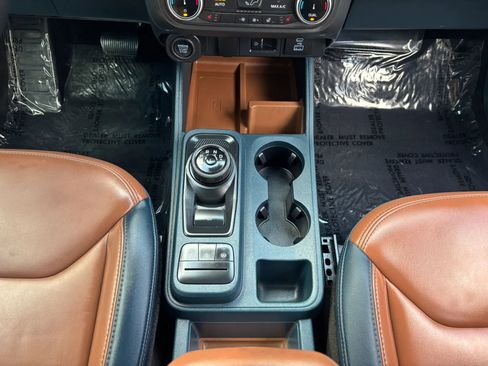 Used 2022 Ford Maverick Lariat w/ Lariat Luxury Package FWD image 40