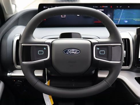 New 2026 Ford Expedition Active image 27