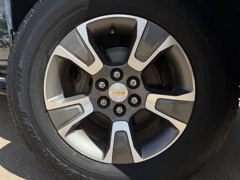 Used 2016 Chevrolet Colorado Z71 RWD image 9