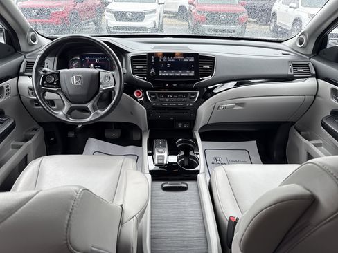 Certified 2019 Honda Pilot Touring image 20