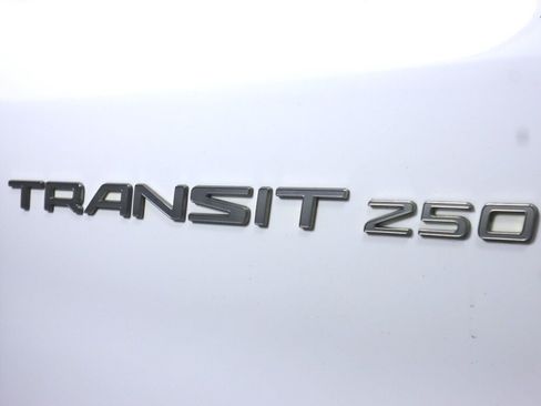 Used 2019 Ford Transit 250 148 Low Roof RWD image 31