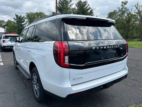 Certified 2025 Ford Expedition Active AWD/4WD image 8
