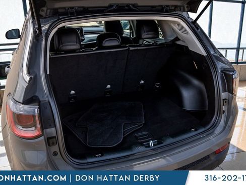 Used 2022 Jeep Compass Limited AWD/4WD image 28