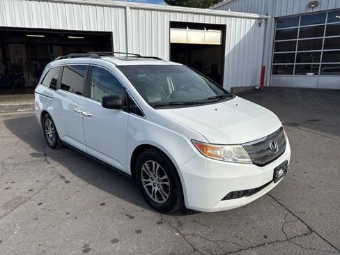 Used 2011 Honda Odyssey EX-L image 2