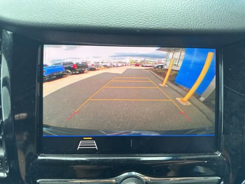 Used 2021 Chevrolet Trax LT AWD/4WD image 23