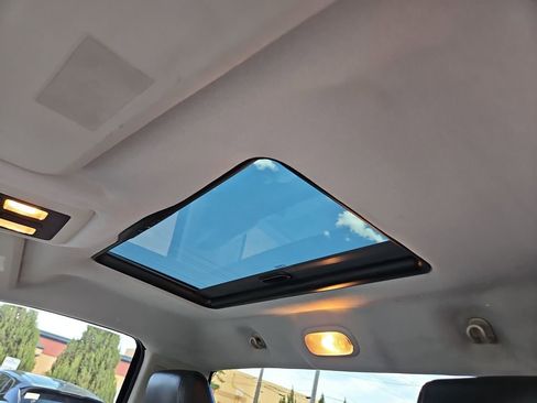 Used 2012 RAM 1500 Sport RWD image 20