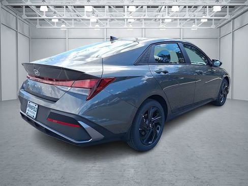 New 2026 Hyundai Elantra Sport FWD image 3