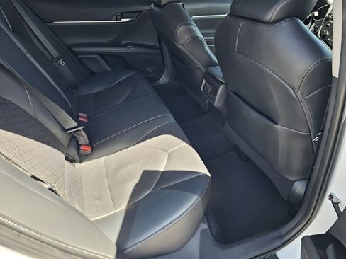 Used 2020 Toyota Camry XSE image 23