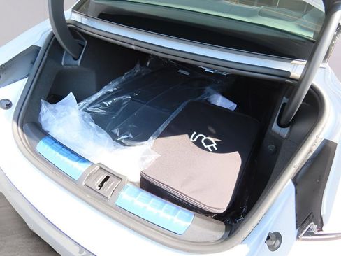 New 2025 Porsche Taycan image 21