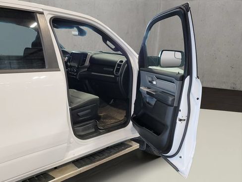 Used 2021 RAM 1500 Big Horn AWD/4WD image 39