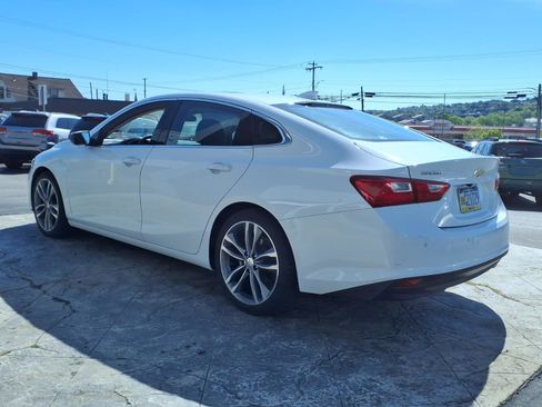 Used 2023 Chevrolet Malibu LT w/ Driver Confidence Package FWD image 4