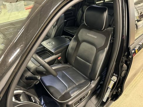 Used 2025 RAM 1500 Laramie image 18