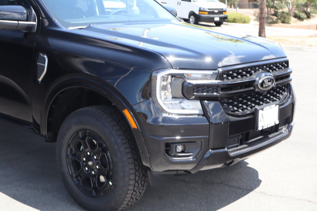New 2026 Ford Ranger Lariat w/ FX4 Off-Road Package AWD/4WD image 9